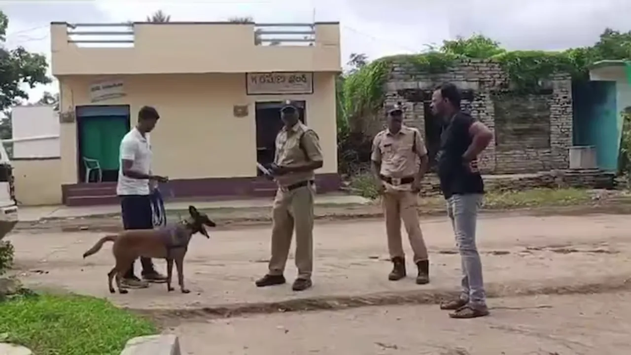 1433070-andhra-minor-gangraped