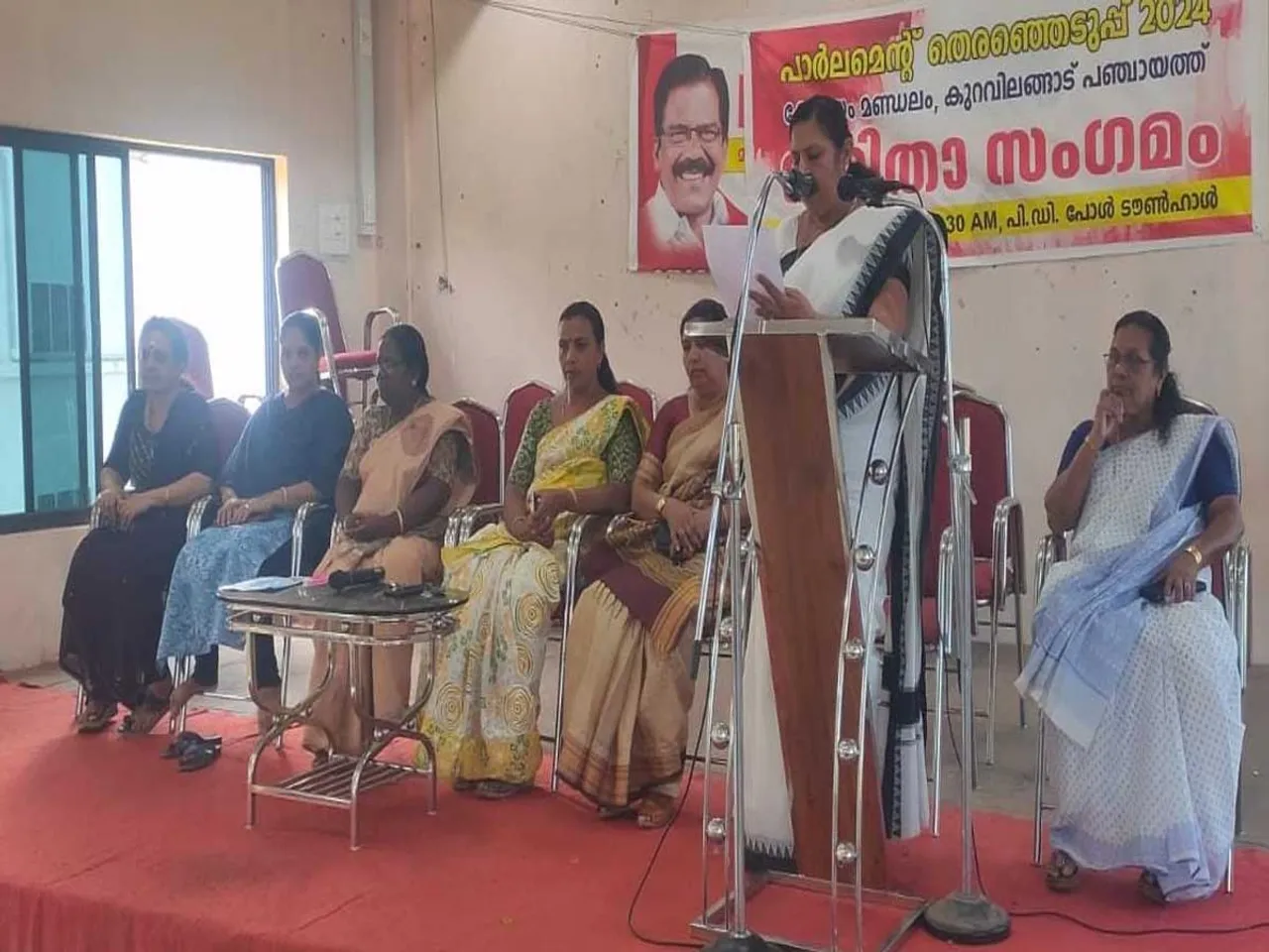 women chazhikkadan1.jpg