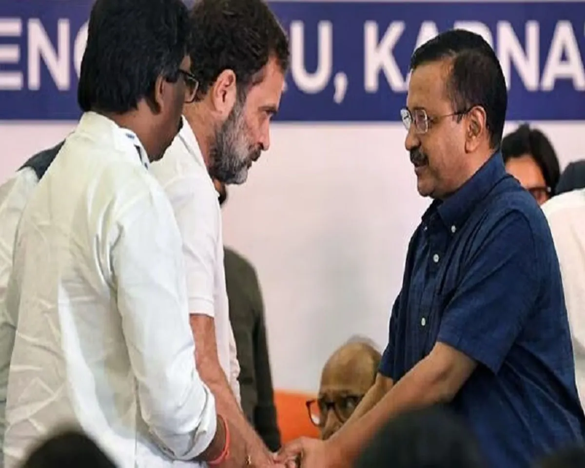 kejri rg.jpg