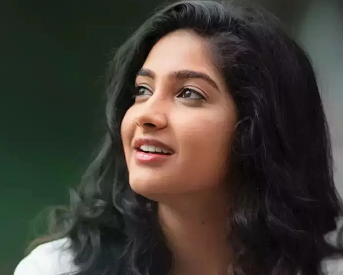 karthika muralidharan.jpg