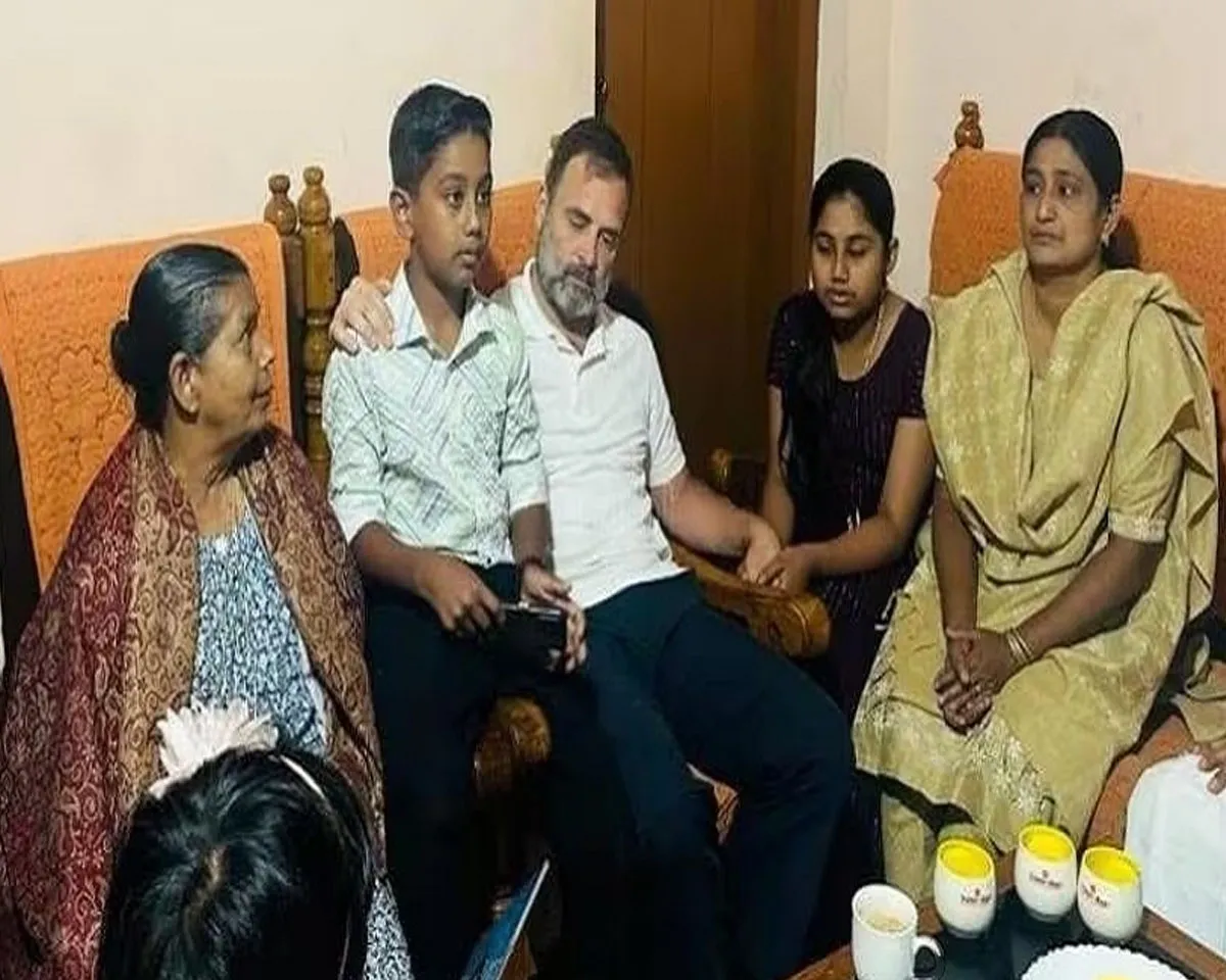 aji rahul gandhi.jpg