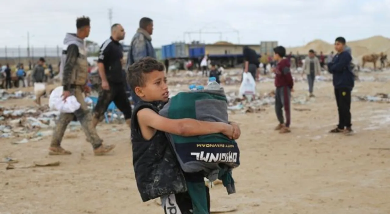 Israel-and-Hamas-agree-to-hostage-deal-four-day-pause-in-fighting-in-Gaza.jpg