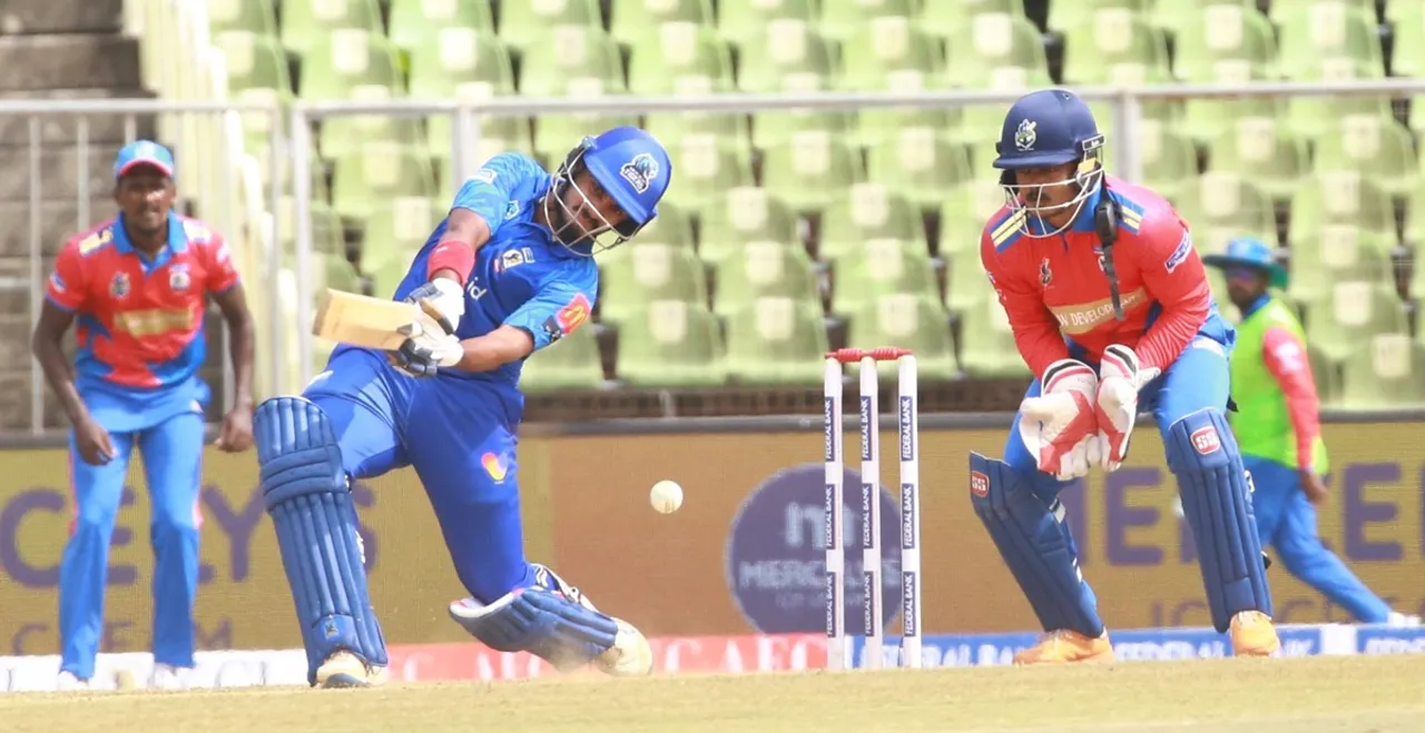 kcl  kochi blue tigers vs aries kollam sailors