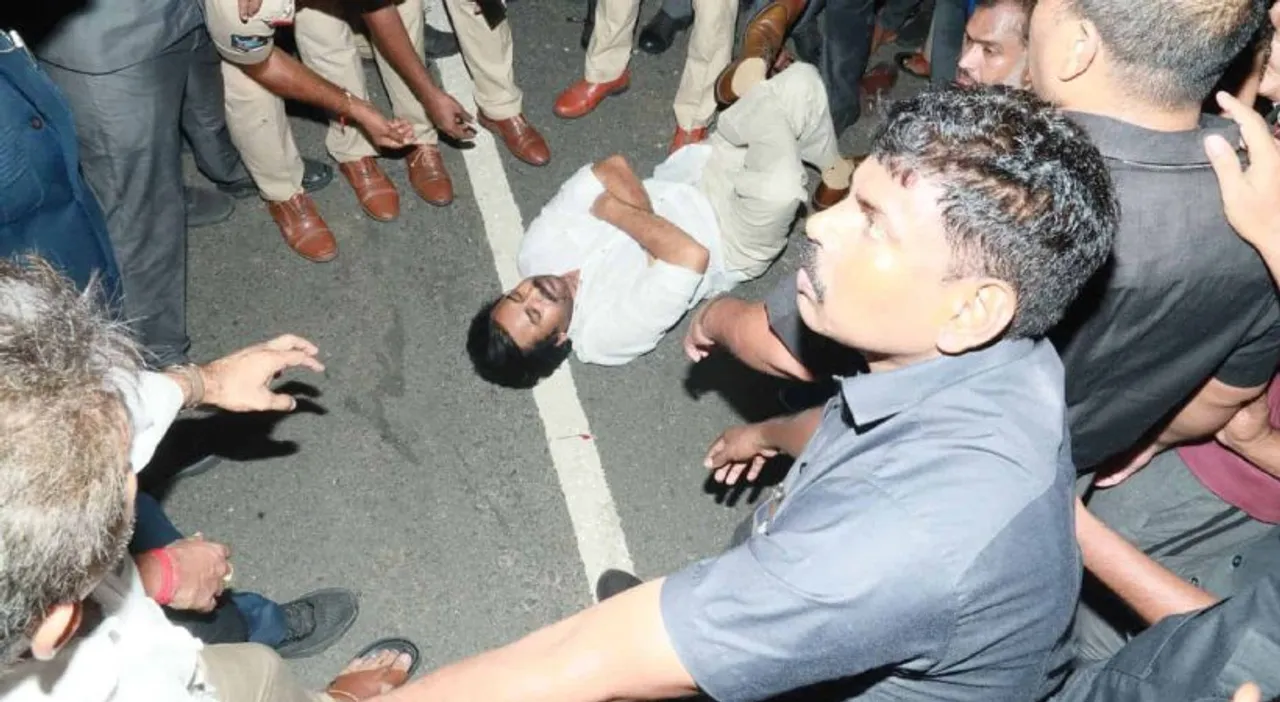 A.P.-police-takes-Pawan-Kalyan-into-preventive-custody.jpg