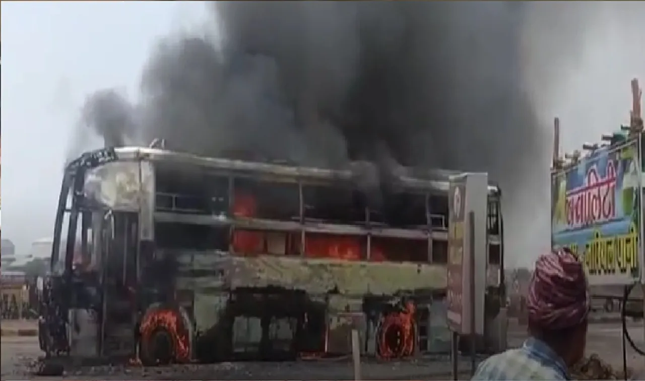 bus fUntitled3.9.jpg