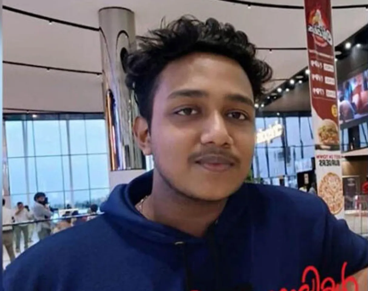 laptop cinema death.