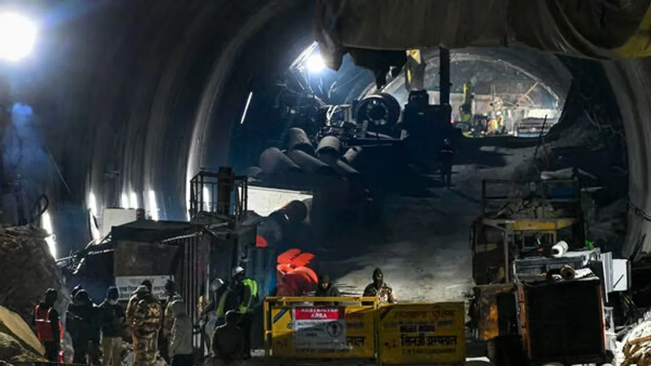 1399286-uttarakhand-tunnel-collapse5.jpg