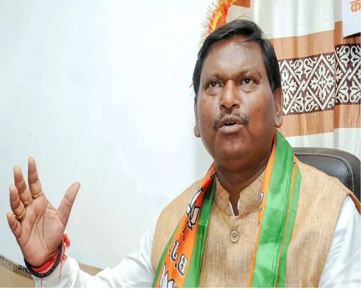arjun munda.jpg