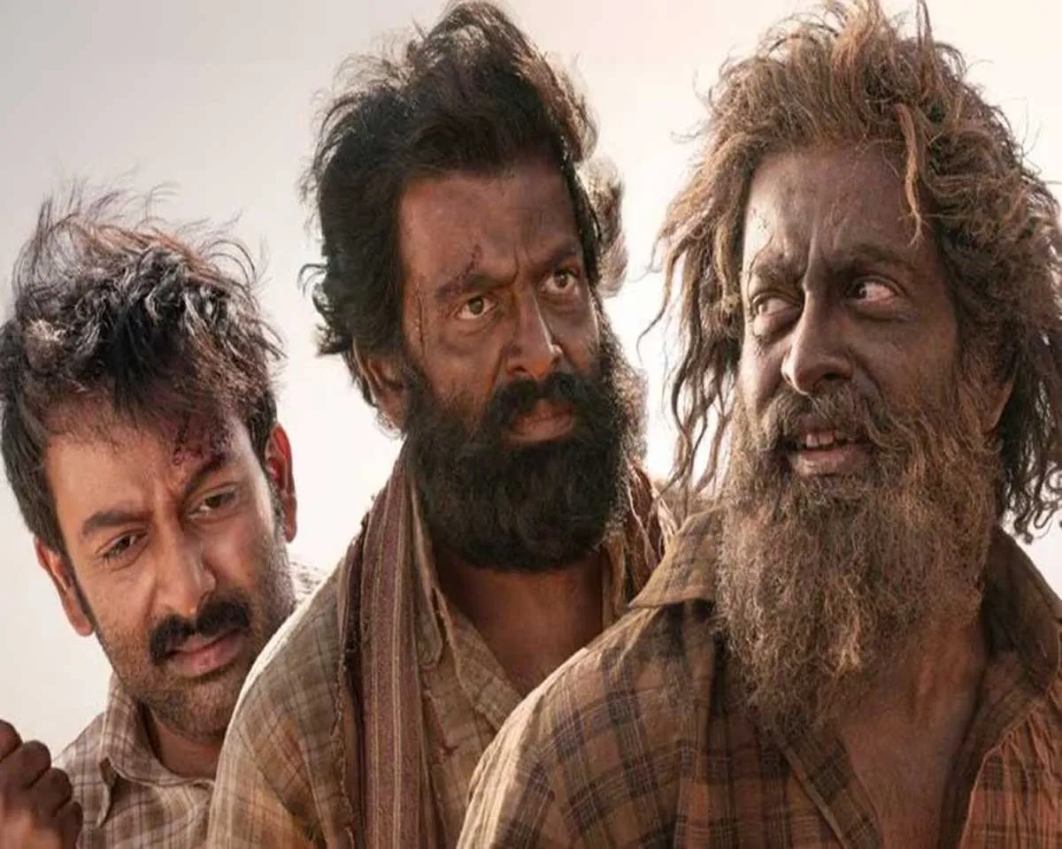 aadujeevitham trailer.jpg