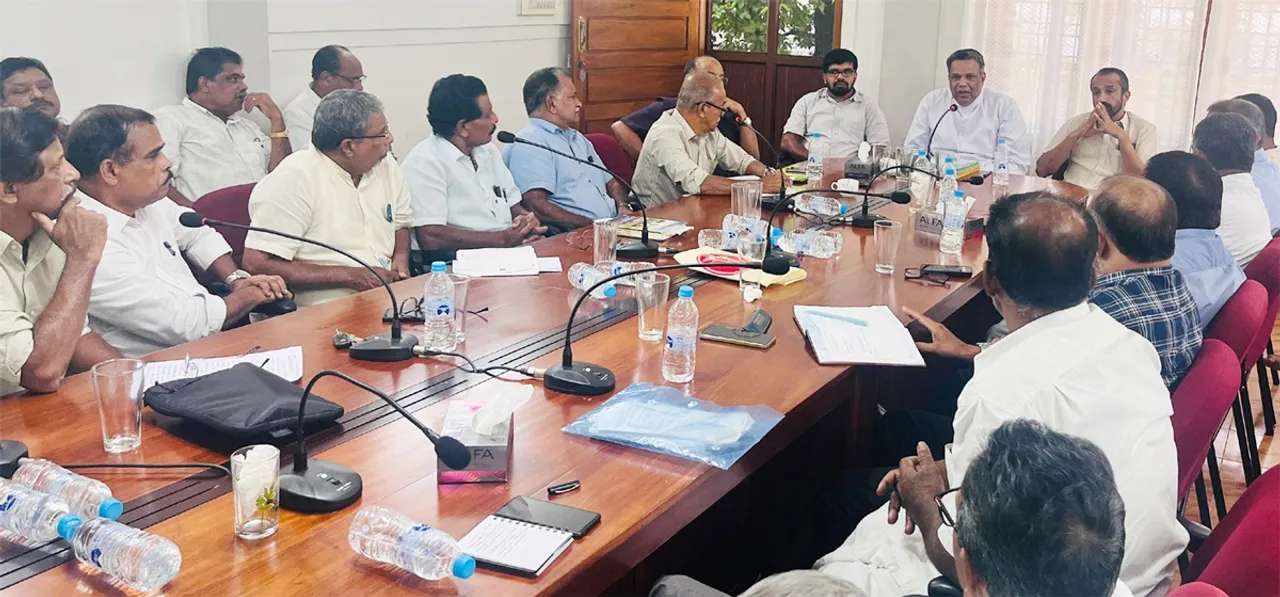 infam meeting-1