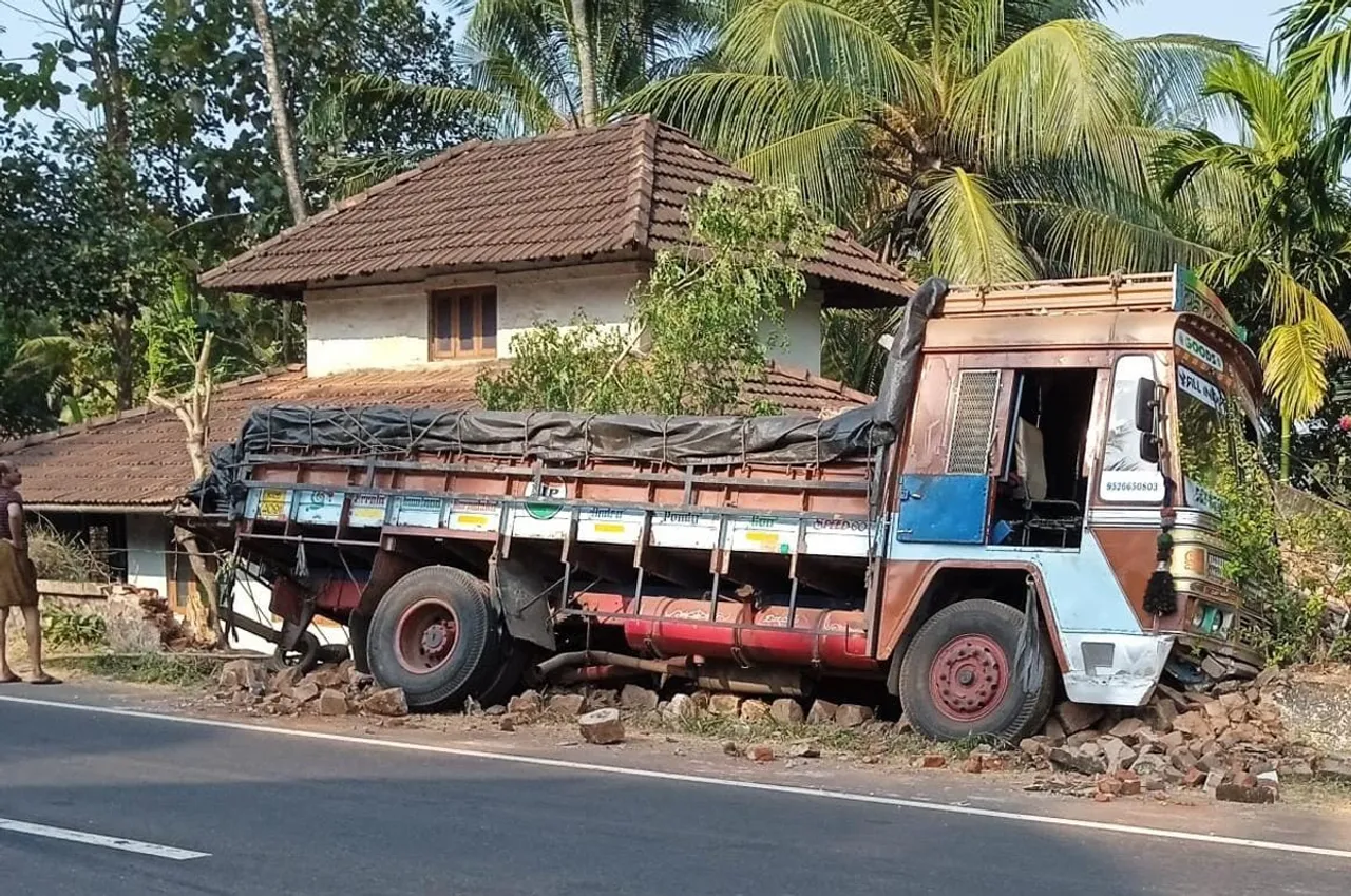 lorry accident-2