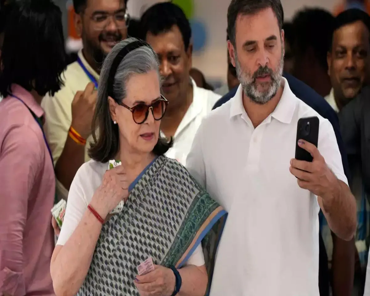 sonia gandhi rahul.jpg