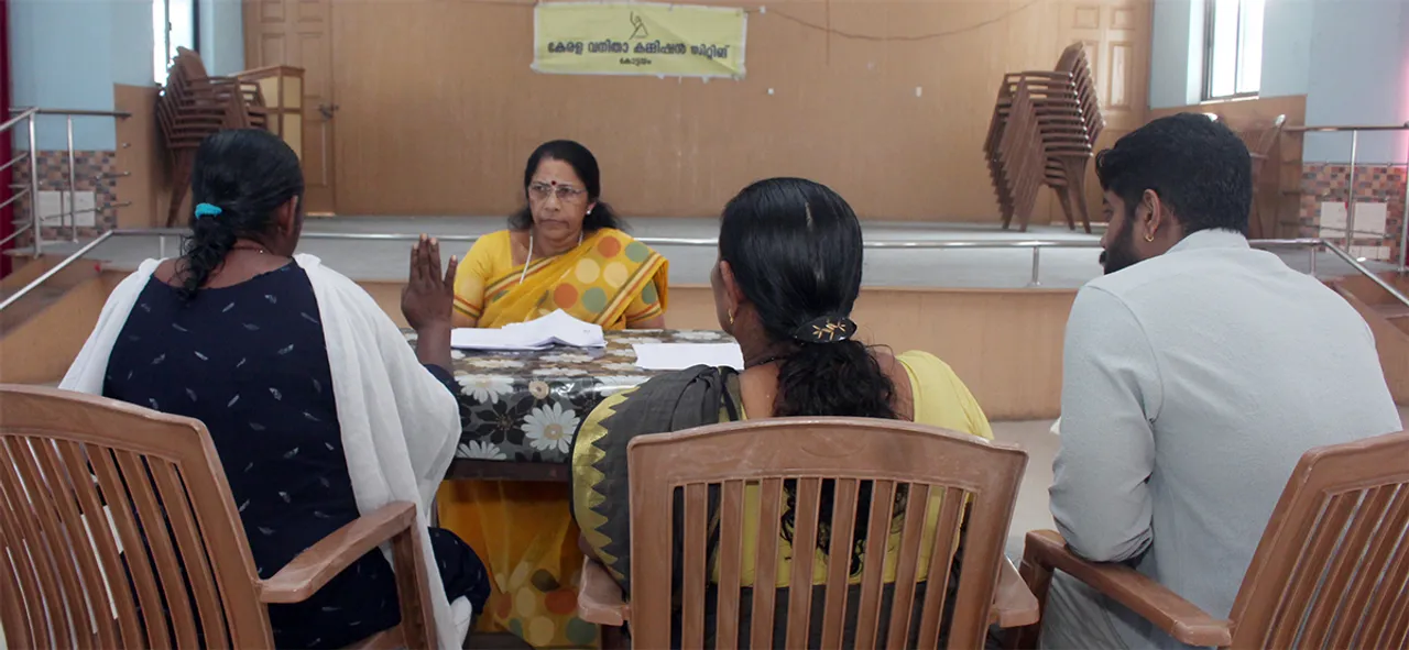 vanitha commission adalath