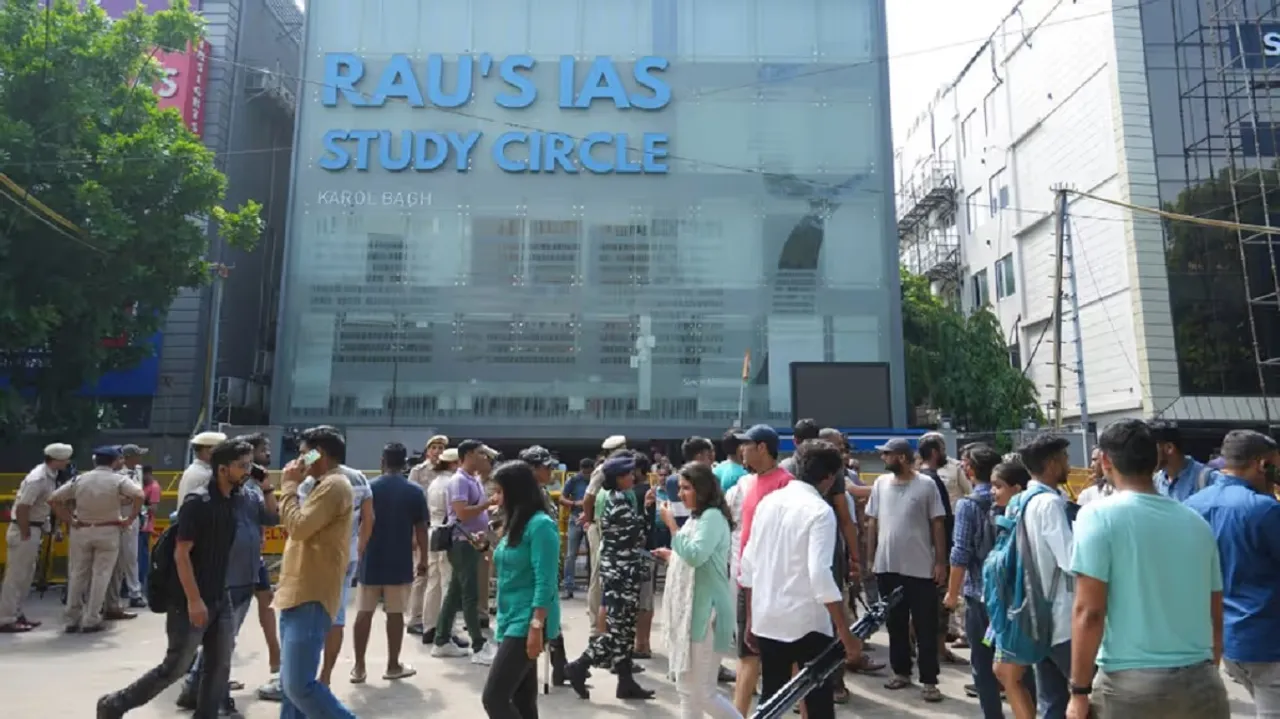 Delhi IAS coaching center