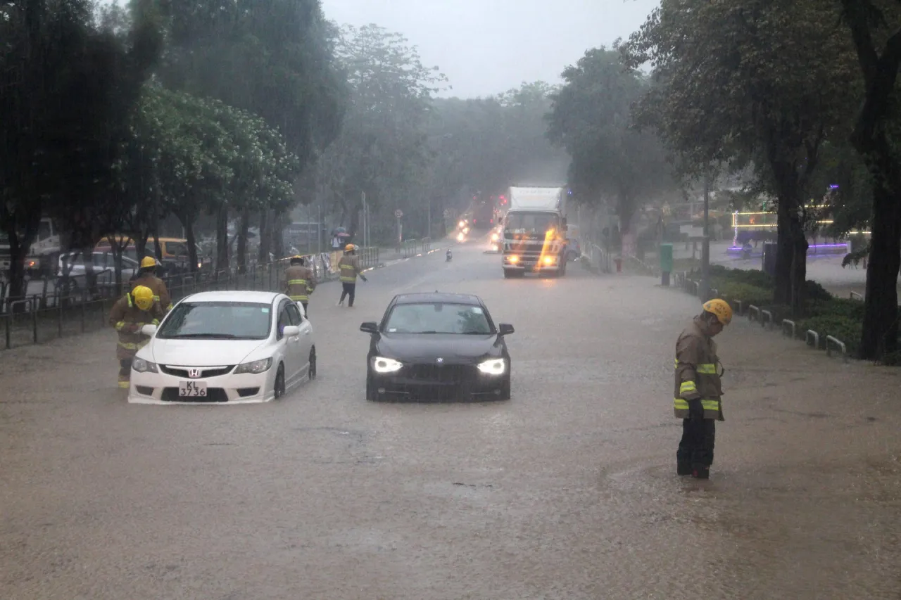 hongkong news heavy rain