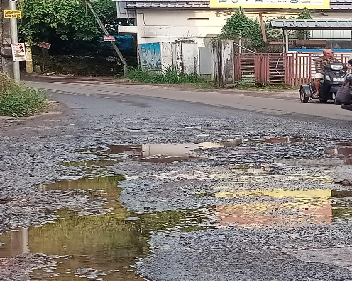 bad road kottayam