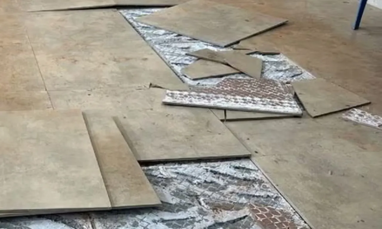 tile Untitled.0.jpg