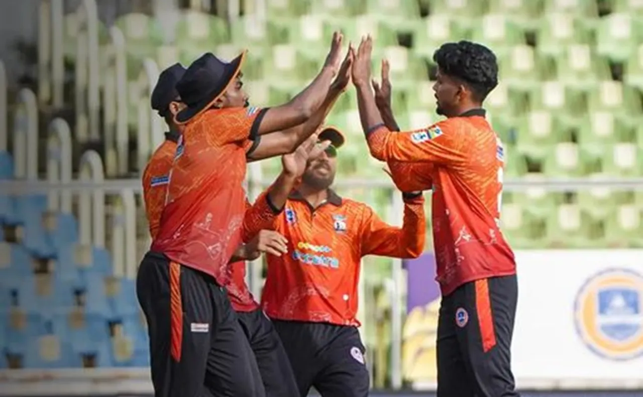 kcl  calicut globstar vs kochi blue tigers