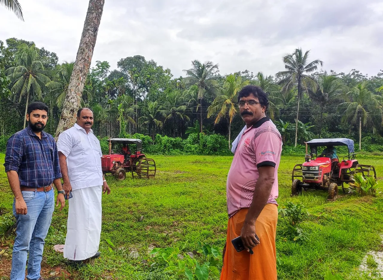 sajo poovathani in farm