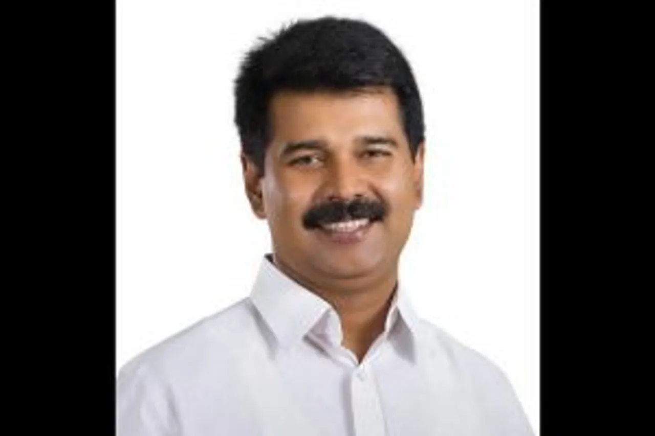 ജോയ്‌സ് ജോര്‍ജ്ജിനെതിരെ റോയ് കെ പൗലോസ്....ജോയ്‌സ് ജോര്‍ജ്ജിന്റെ കുടുംബം ആദിവാസികളെ വഞ്ചിച്ചു ഭൂമി കൈക്കലാക്കി... .തെരഞ്ഞെടുപ്പ് ലാക്കാക്കിയുള്ള ആരോപണങ്ങളെ തള്ളിക്കളയുന്നുവെന്ന് ജോയ്‌സ് ജോര്‍ജ്ജ് എം പി