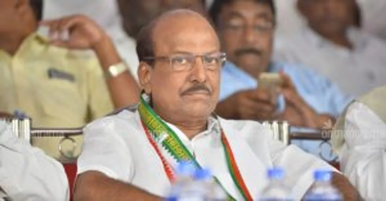 വയനാട്ടിലെ സ്ഥാനാര്‍ഥി പ്രഖ്യാപനം വൈകുന്നതു കോണ്‍ഗ്രസിനു മാത്രം അറിയാവുന്ന കാരണങ്ങള്‍ കൊണ്ടാണ് ; മറ്റൊരു പാര്‍ട്ടി ഇടപെട്ടതുകൊണ്ടാണ് രാഹുലില്‍ വയനാട്ടില്‍ വരാത്തതെന്ന മുല്ലപ്പള്ളിയുടെ പ്രസ്താവനയെക്കുറിച്ച് അഭിപ്രായമൊമന്നും പറയുന്നില്ലെന്ന് കുഞ്ഞാലിക്കുട്ടി