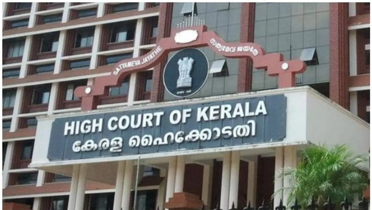കസ്റ്റംസ് ഉദ്യോഗസ്ഥർ നിഷ്ക്രിയർ ആണോ ?;  വിമാനത്താവളം വഴിയുള്ള സ്വര്‍ണ്ണക്കടത്ത് കേസുകളിൽ കസ്റ്റംസ് ഉദ്യോഗസ്ഥരെ രൂക്ഷമായി വിമര്‍ശിച്ച് ഹൈക്കോടതി