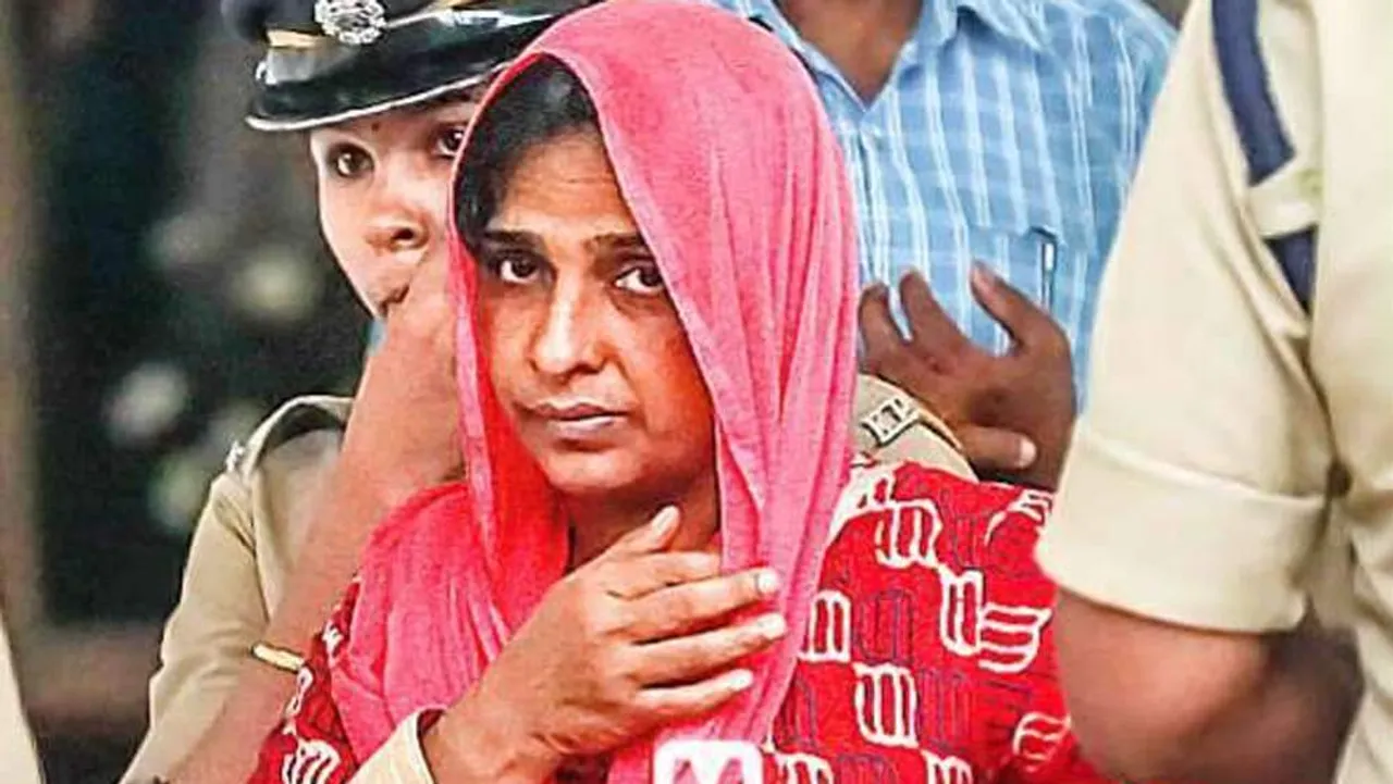 പ്രജികുമാറിന്റെ  കടയിൽ പരിശോധന നടത്തുമ്പോൾ അവിടെയുണ്ടായിരുന്നു, എന്നാൽ, സയനൈഡ് കണ്ടിട്ടില്ലെന്ന് രണ്ടു സാക്ഷികൾ; കൂടത്തായി കേസിൽ വീണ്ടും കൂറുമാറ്റം; ഇതുവരെ കൂറുമാറിയത് നാലു സാക്ഷികൾ 