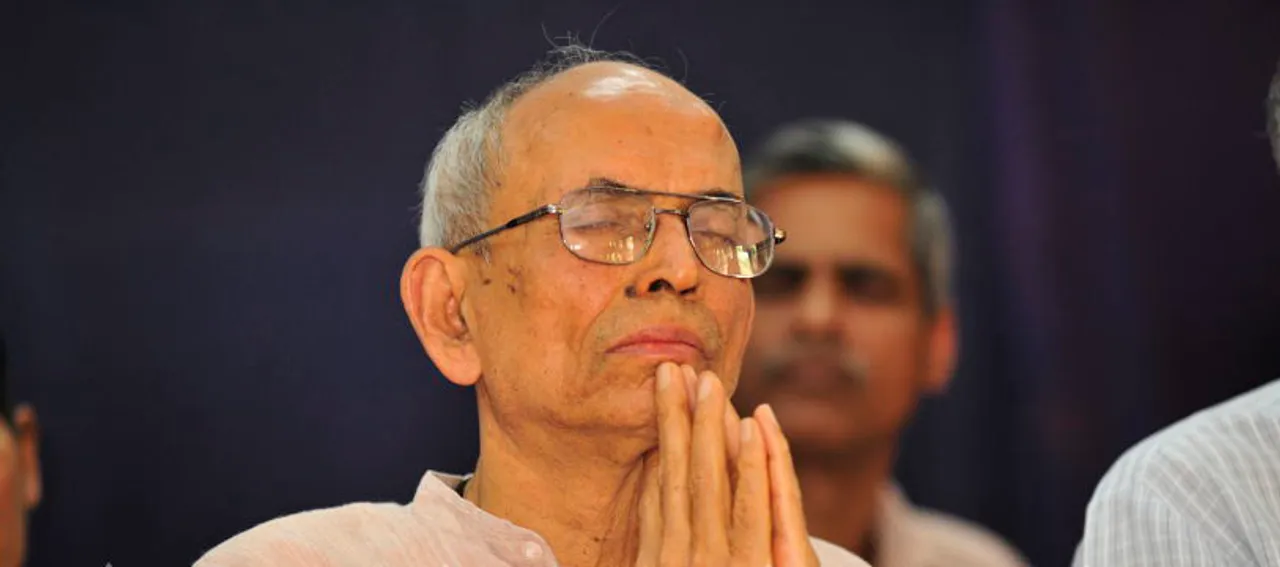 വരൾച്ച വിറ്റ് കാശാക്കുന്ന ലോബിയുള്ളിടത്തോളം കാലം മഹാരാഷ്ട്ര സമൃദ്ധിയിലേക്ക് മടങ്ങില്ല ;  ഈ സ്ഥിതി ഉണ്ടാക്കിയതും നിലനിർത്തുന്നതും പ്രകൃതിയല്ല, മനുഷ്യരാണ് ; മഹാരാഷ്ട്രയിലെ വരൾച്ച മാറാത്തത് ടാങ്കർ മാഫിയയുടെ ഇടപെടൽ കൊണ്ട്‌ ; തന്‍റെ കണ്ടെത്തലുകൾ രാഷ്ട്രീയക്കാരുടെ ഉറക്കം കെടുത്തുന്നതിനാൽ ഇപ്പോൾ ആരും തന്നോട് അഭിപ്രായം തേടാറില്ലെന്ന് മാധവ് ഗാഡ്‍ഗിൽ