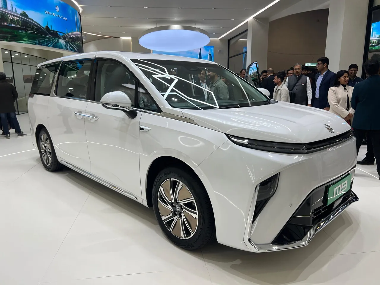 MG Launches India’s First All-Electric Luxury MPV, M9, at Rs 69.90 Lakh