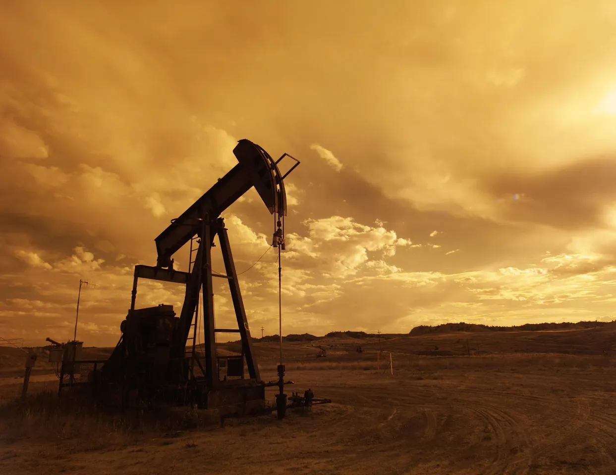 From Renewables to Returns: Why Oil Giants Are Backtracking on Green Energy