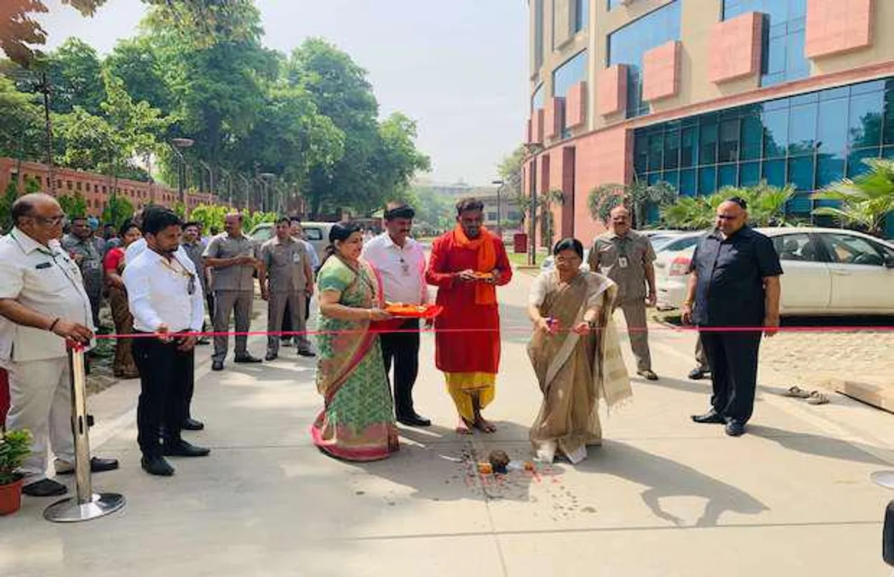 Exicom Commissions AC & DC Fast Chargers in Parliament House