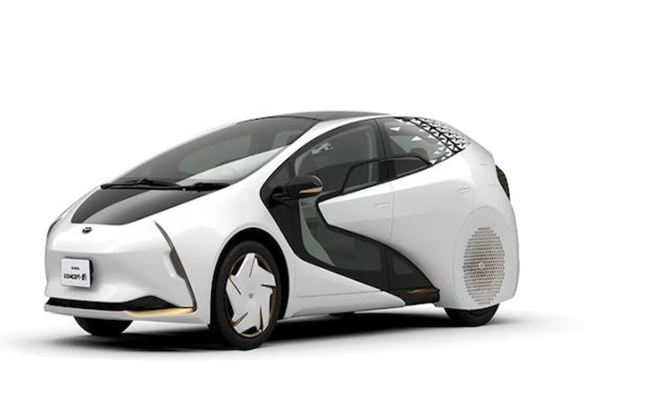 Toyota Plans $13.5 B Investment in EV Battery Tech by Decade End