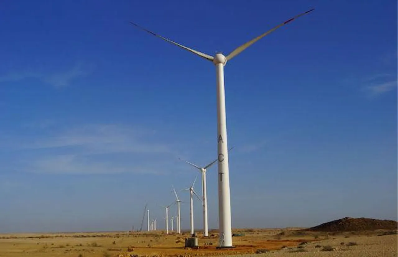 Pak Needs Aggressive RE Plan to Meet Solar & Wind Potential of 33,000 MW: Think Tank