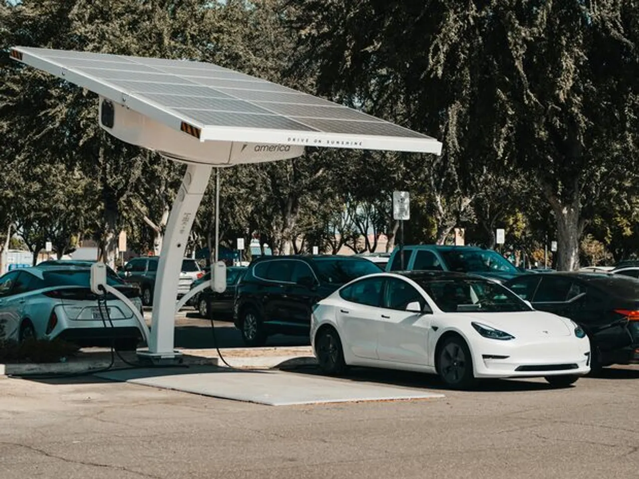 Biden Admin Awards $623 Million To Shore Up EV Charging Network In US