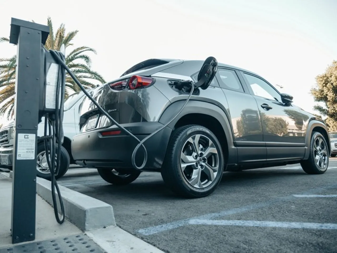 France Slashes EV Subsidies By 20% For High Income Earners: Report