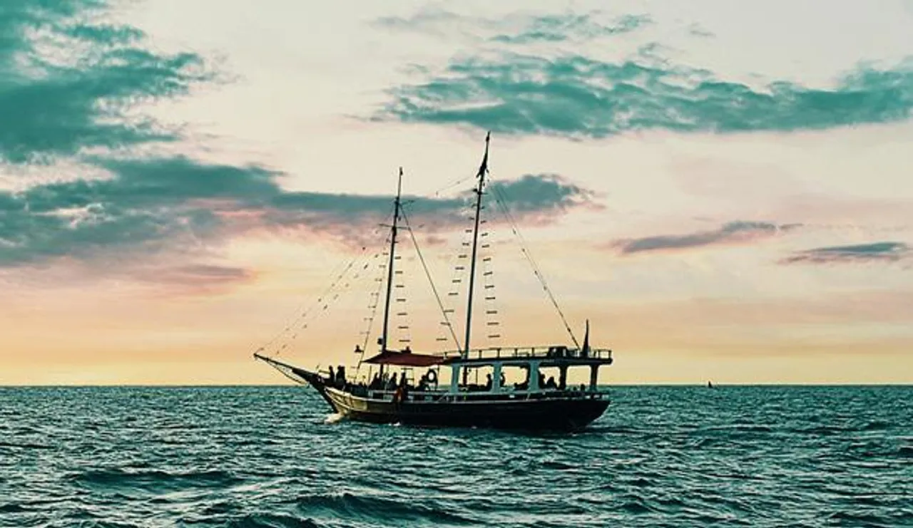 After Cancelling Tender Earlier, Odisha Again Issues Bid For Solar Boats