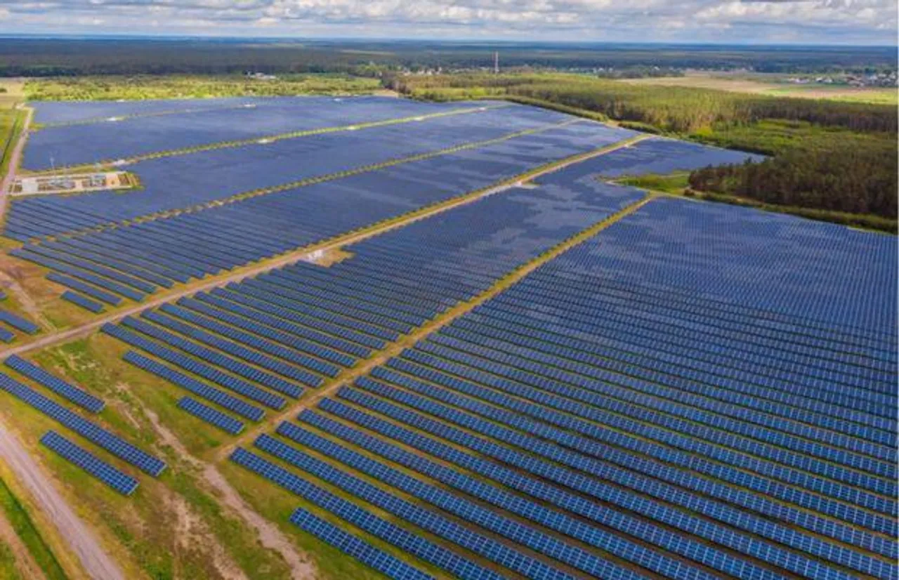 Cleantech Solar Commissions 150 MWp Open Access Solar Park Project In Maharashtra