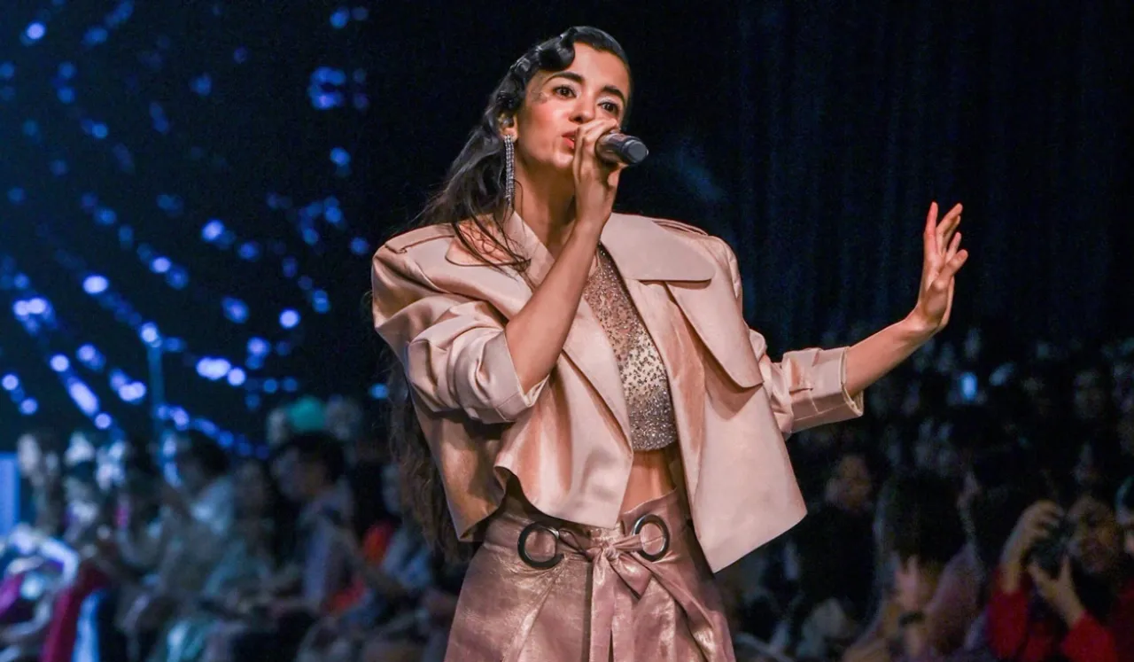 Saba Azad Responds To Trolls