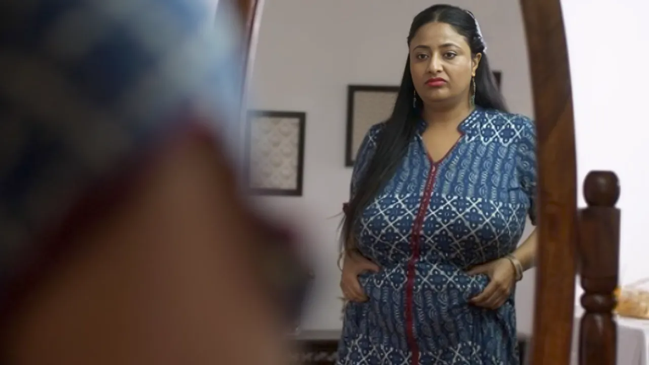 belly fat insecurities weight gain weight loss looks appearance indian woman