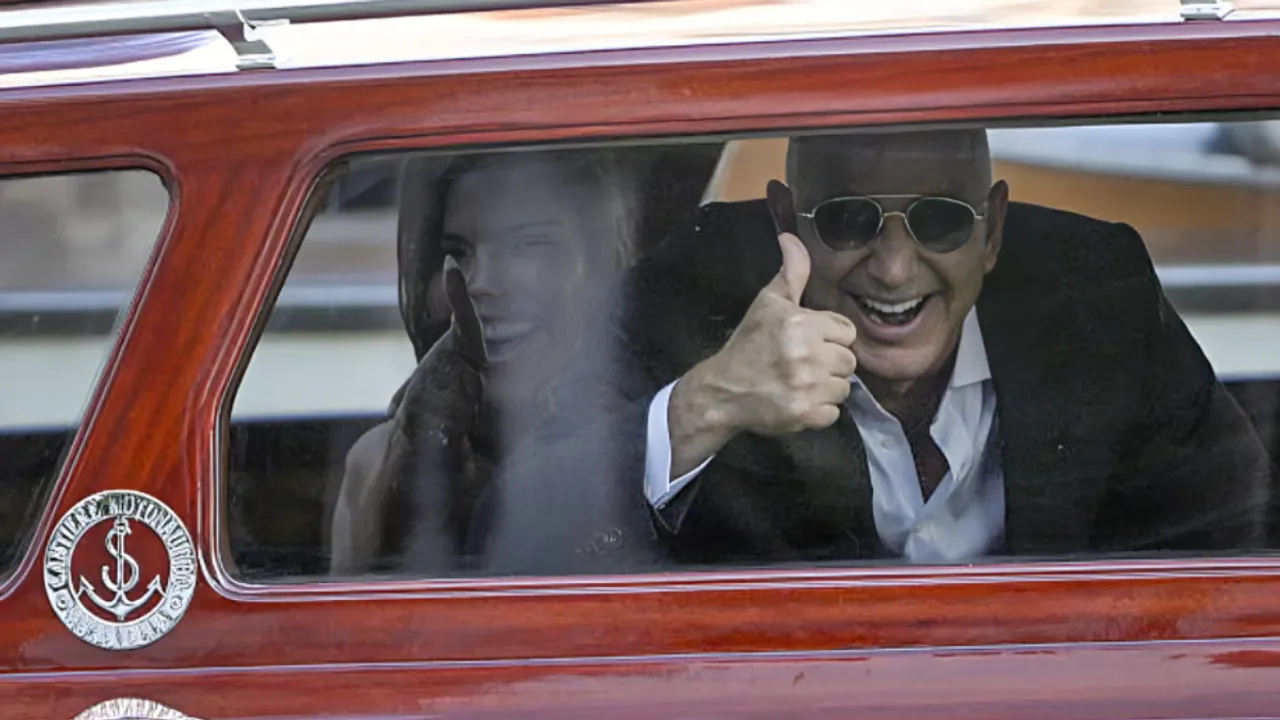 jeff bezos and lauren sanchez boat wedding