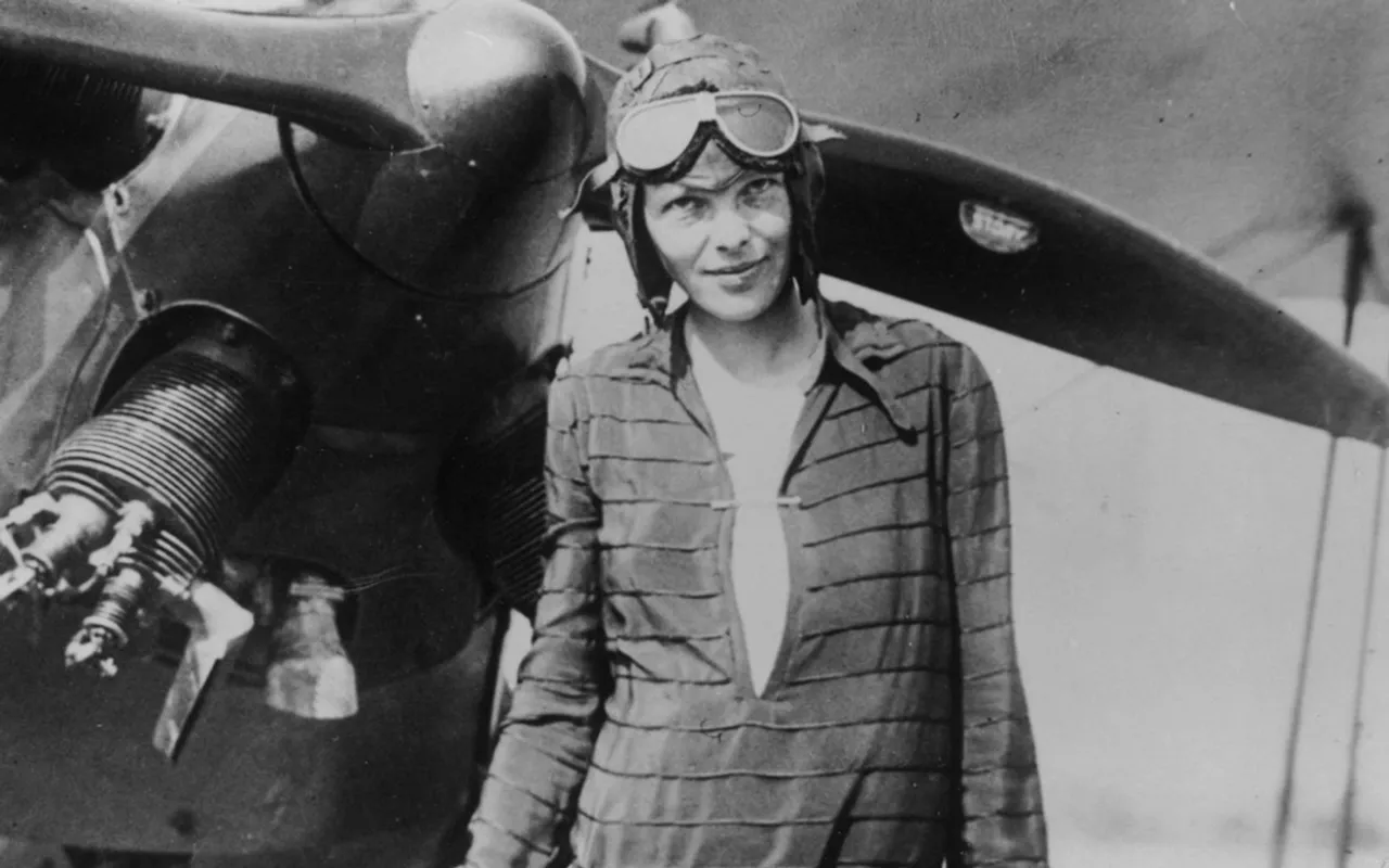 amelia-earhart-ftr