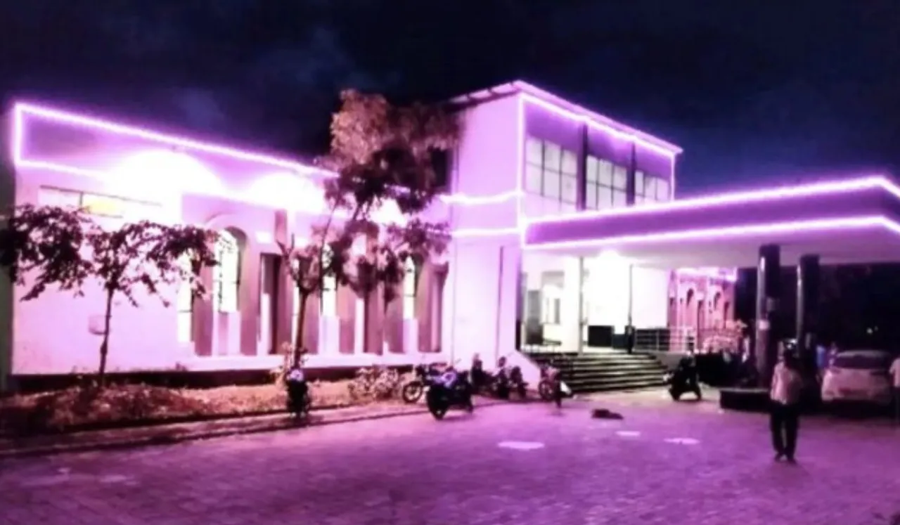 Third Pink Railway Station in Maharashtra