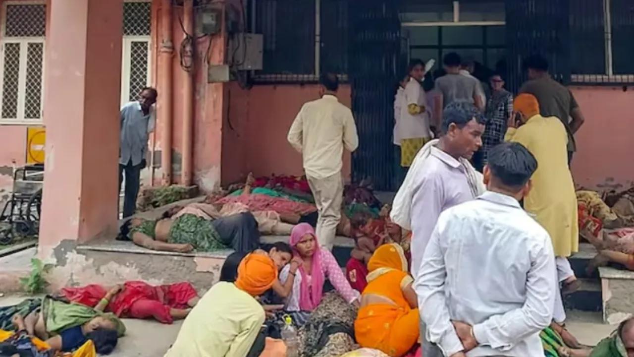 hathras stampede crowd crush
