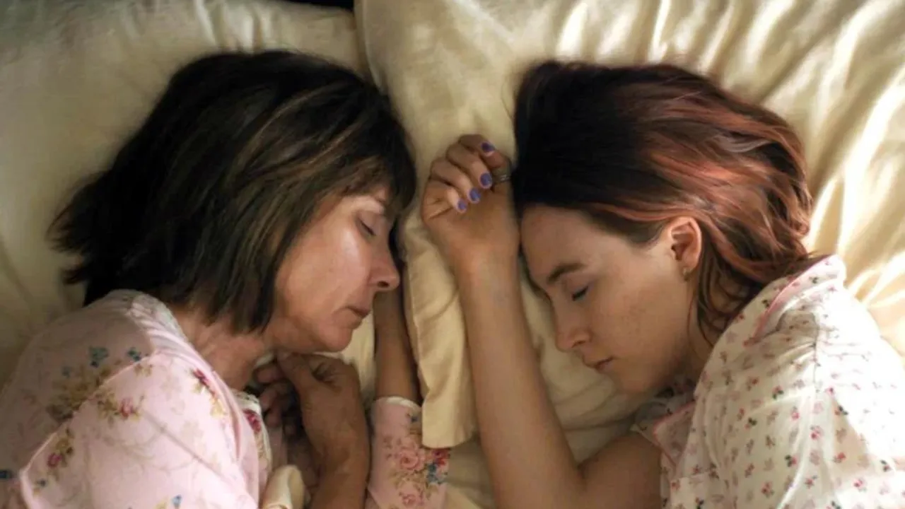 mom daughter, Image from Lady Bird