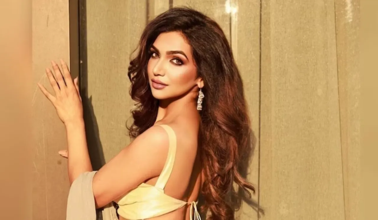 Krti Mehra Instagram