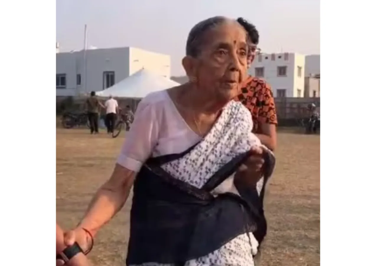Anand Mahindra 97 year old woman paramotoring