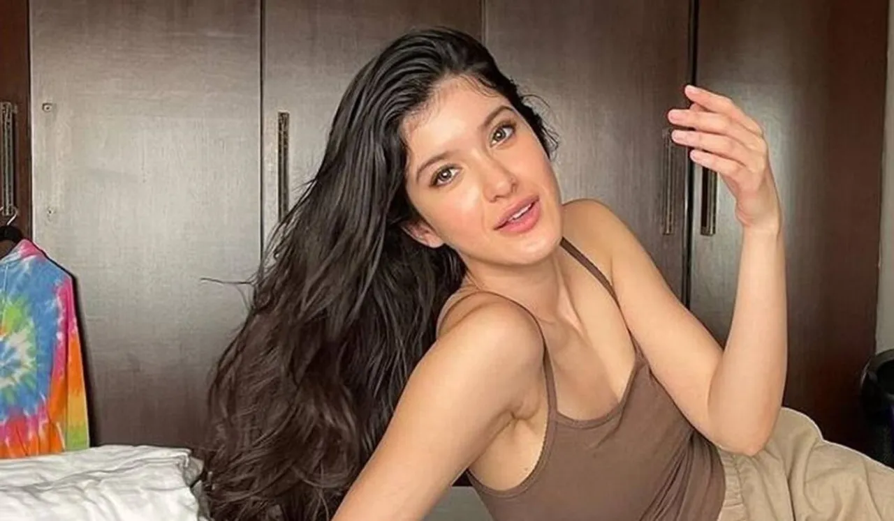 Shanaya Kapoor And Karan Kothari
