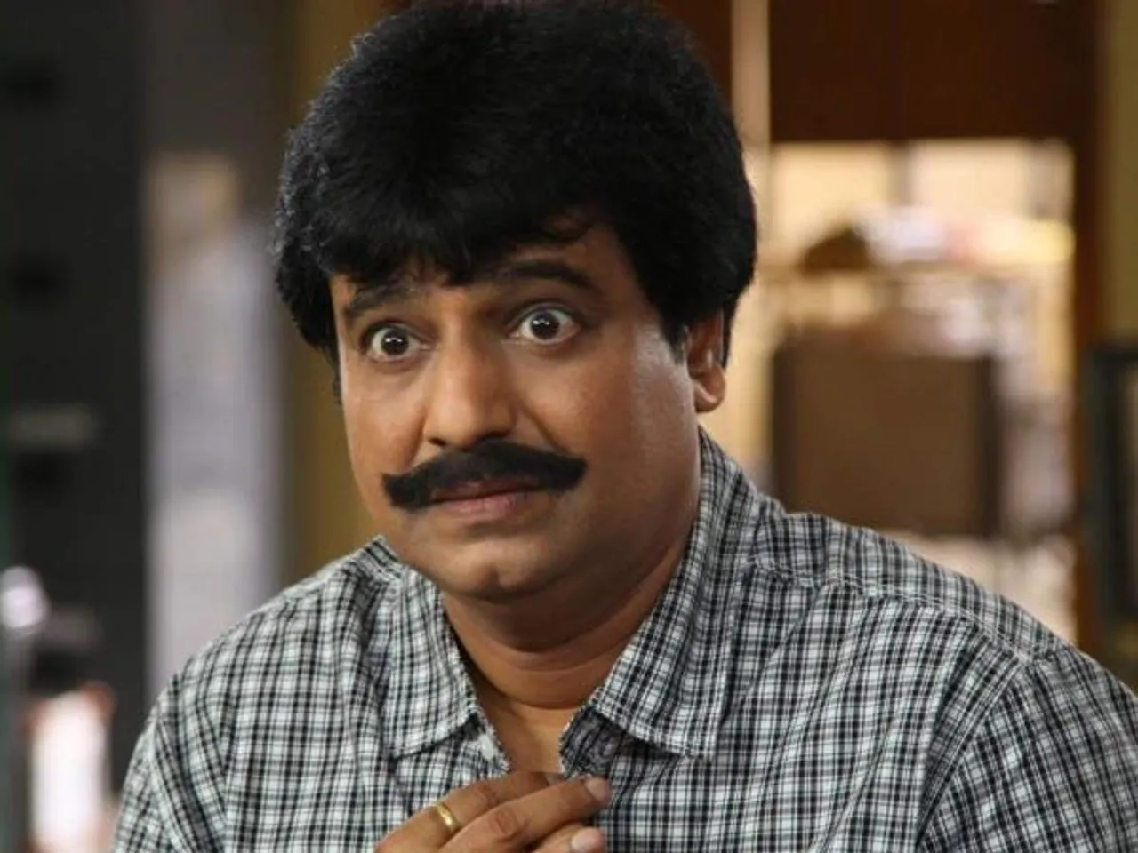 Celebs pay tribute to Vivek