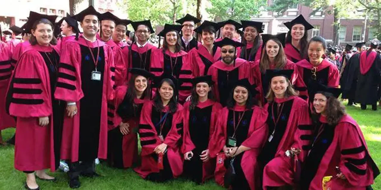 Harvard University all-boys club invite girls for the first time ever