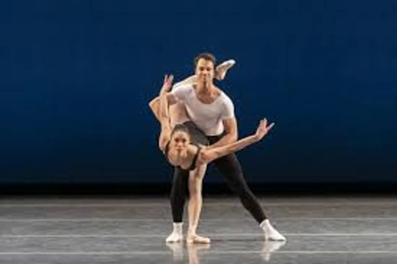 #QueertheBallet